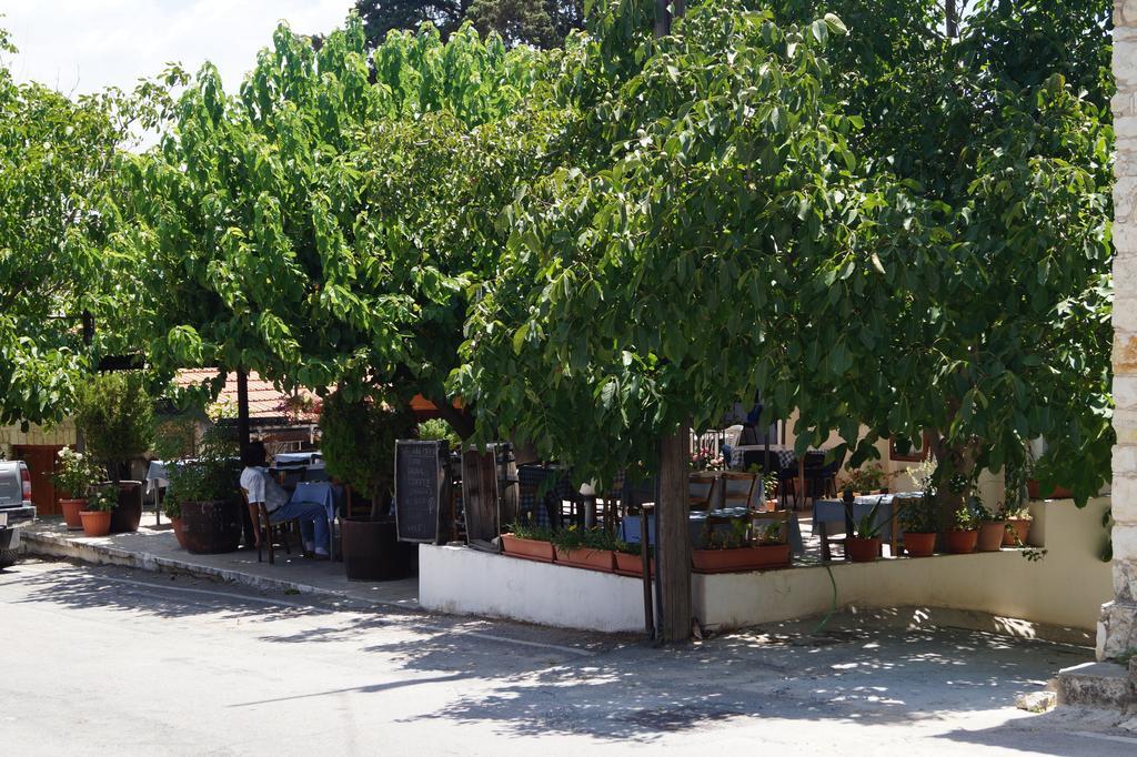 Makrinari Tis Pano Geitonias Villa Salamiou Exterior photo